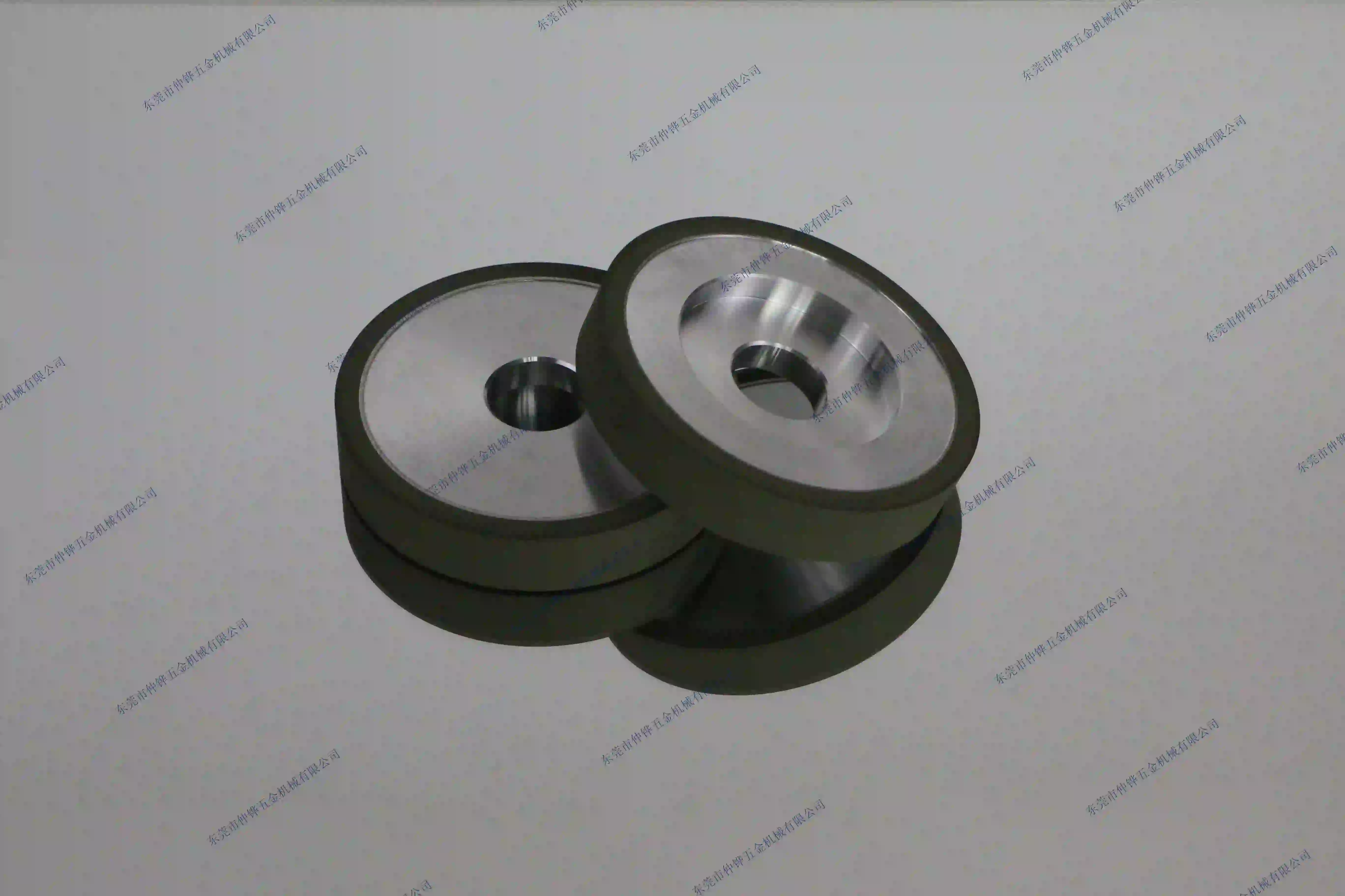 Photo of Resin-Bonded Diamond Grinding Wheel for Tungsten Carbide